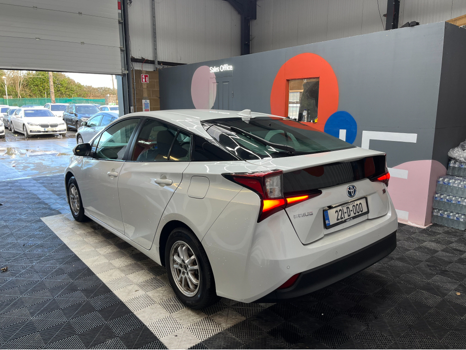 2022 Toyota Prius 2022 TOYOTA PRIUS S 1.8 AUTOMATIC / CRUISE CONTROL / REVERSE CAMERA AND MORE