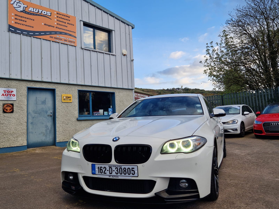 2016 BMW 5 Series - image 18