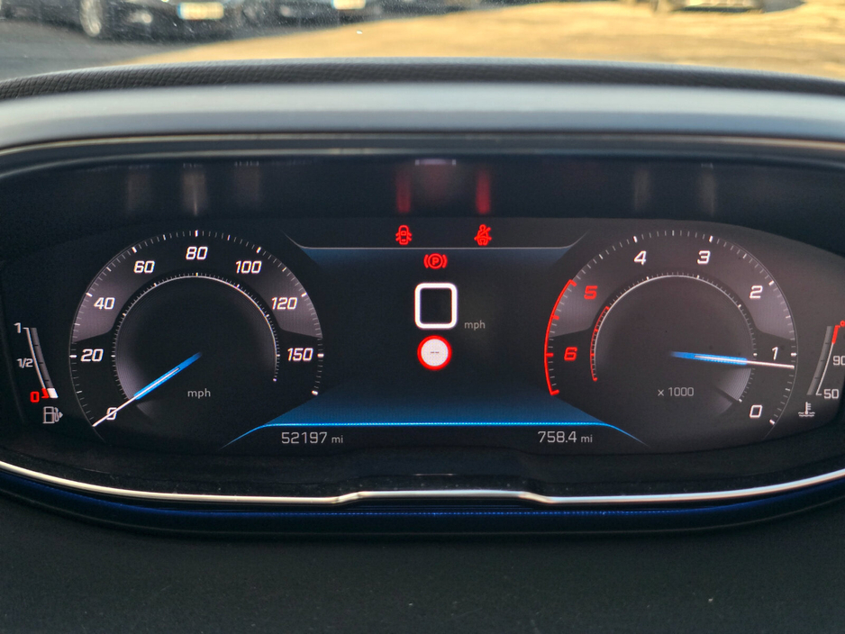 2022 Peugeot 5008 - image 30