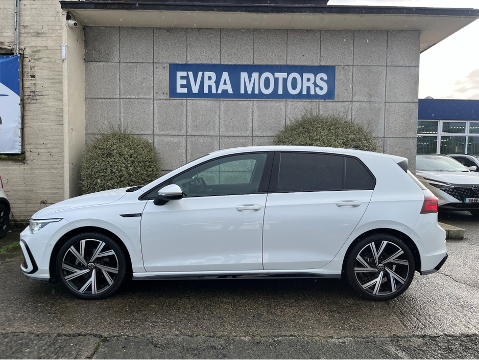 2022 Volkswagen Golf R-LINE AUTOMATIC 2.0 DIESEL //HIGH SPEC//LOW MILES//HEAD UP DISPLAY//HEATED SEATS AND STEERING WHEEL//KEYLESS ENTRY//ADAPTIVE CRUISE CONTROL// €32,950