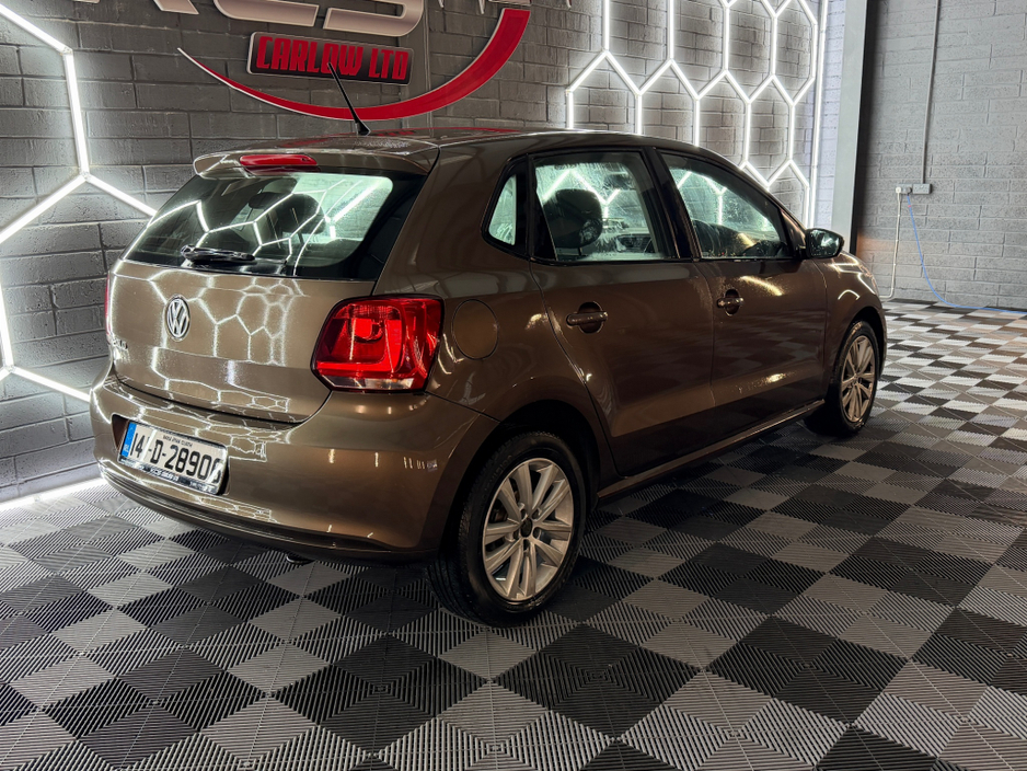 2014 Volkswagen Polo - image 14