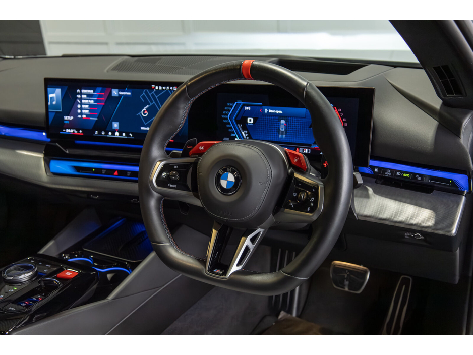 2025 BMW M5  €129,950