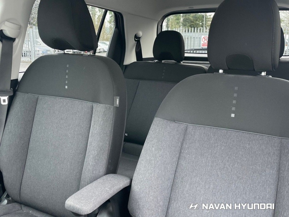 2025 Hyundai Inster Inster Elegance 49 kW €23,495