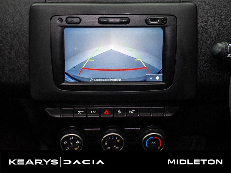 2020 Dacia Duster - image 29