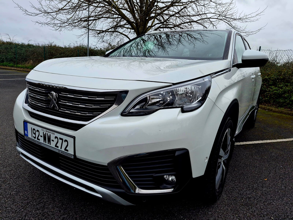 2019 Peugeot 5008 - image 7