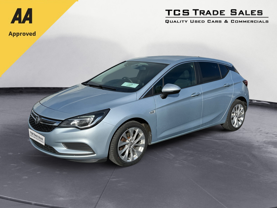 2016 Vauxhall Astra - image 2