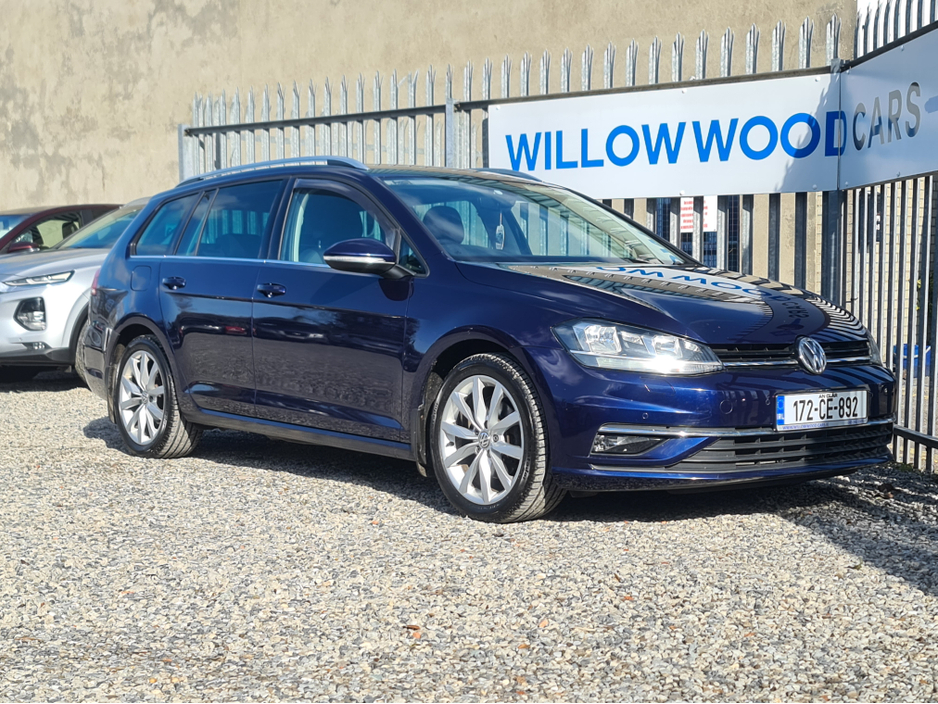 2017 Volkswagen Golf - image 3