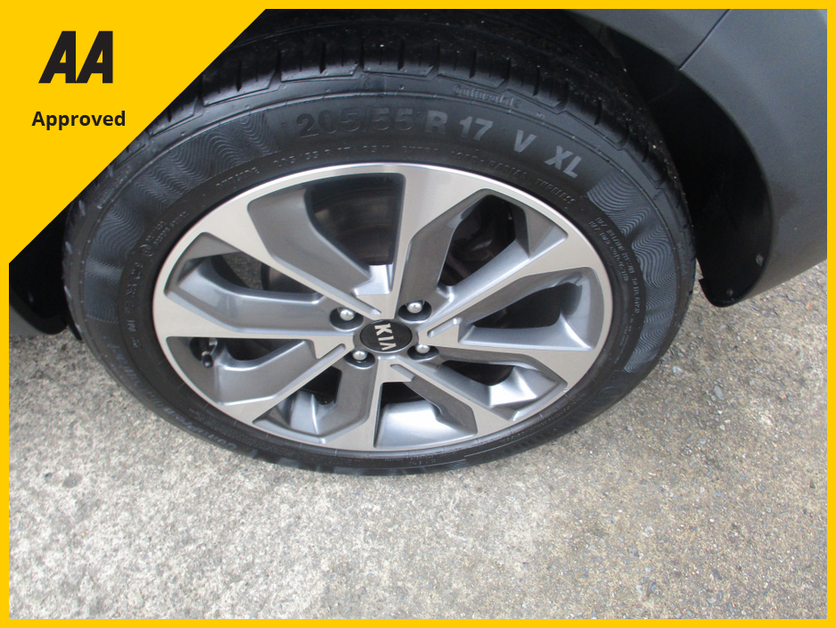 2020 Kia Stonic K3 1.0 PETROL WITH LOW KMS LONG NCT TESTED FULLY SERVICED WITH 6 MONTHS   WARRANTY AND 12 MONTHS AA COVER. €17,500