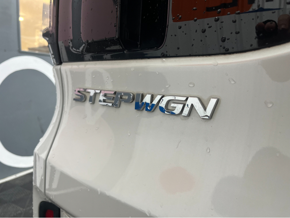 2020 Honda Stepwagon €28950 2020 HONDA STEPWAGON EHEV G SPADA SENSING 2.0 AUTOMATIC / CRUISE CONTROL / AUTOMATIC DOORS / 7 SEATS €28,950