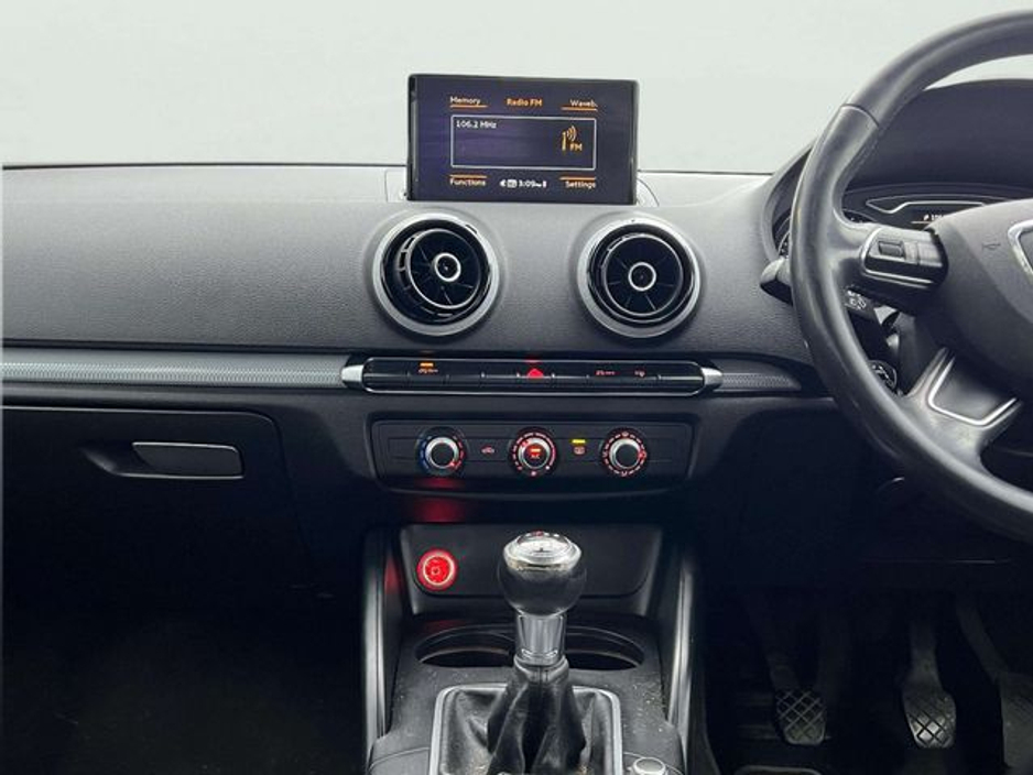 2015 Audi A3 - image 20