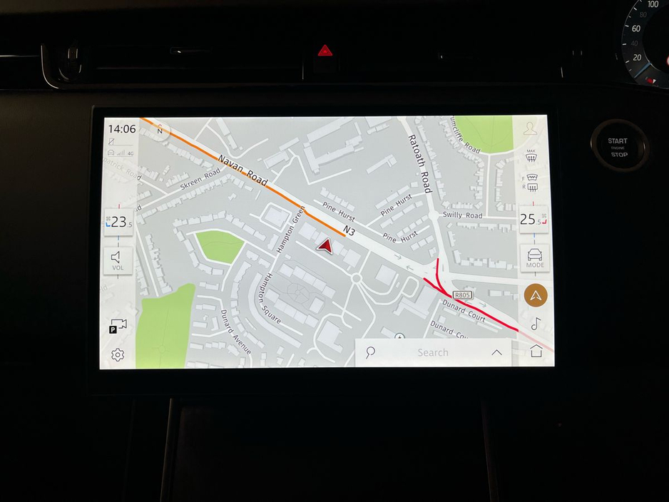 2025 Land Rover Range Rover Evoque Autobiography P300 AWD PHEV - HUGE SPEC - Reversing Camera - Panoramic Sunroof - Sat Nav - Climate Control - Electric Heated/Ventilated Memory Seats - Keyless Start - Apple CarPlay/Android Auto