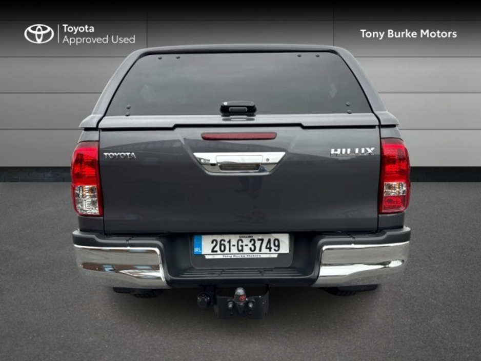 2026 Toyota Hilux - image 5