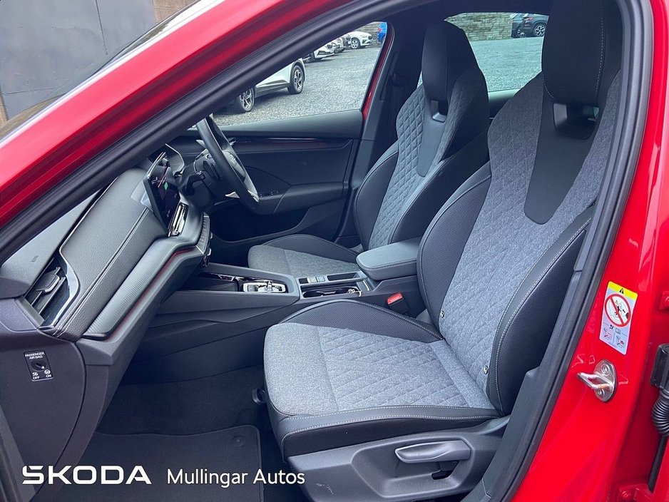 2025 Skoda Octavia - image 4