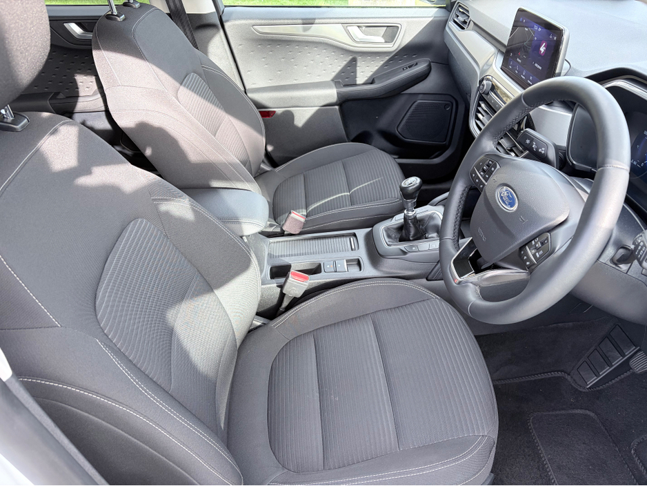 2021 Ford Kuga - image 12