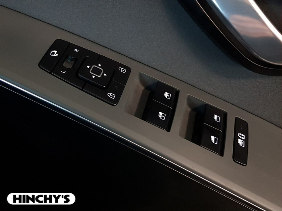 2023 Kia Niro - image 21