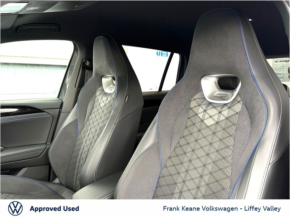 2024 Volkswagen Tiguan - image 21