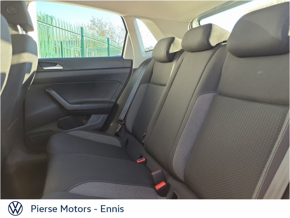 2025 Volkswagen Polo - image 8