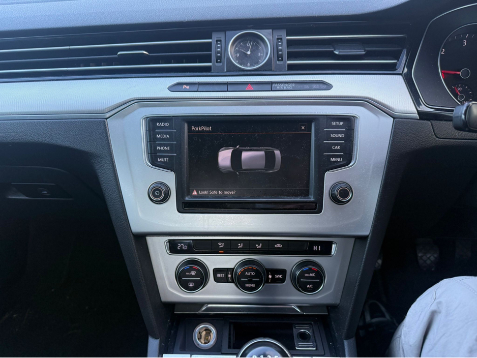 2015 Volkswagen Passat COMFORTLINE 1.6 TDI MANUAL 6SPEED FWD 120HP 4DR €9,990