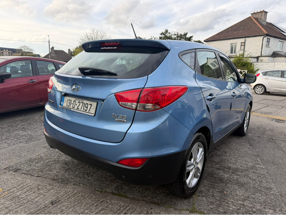 2013 Hyundai ix35 - image 2