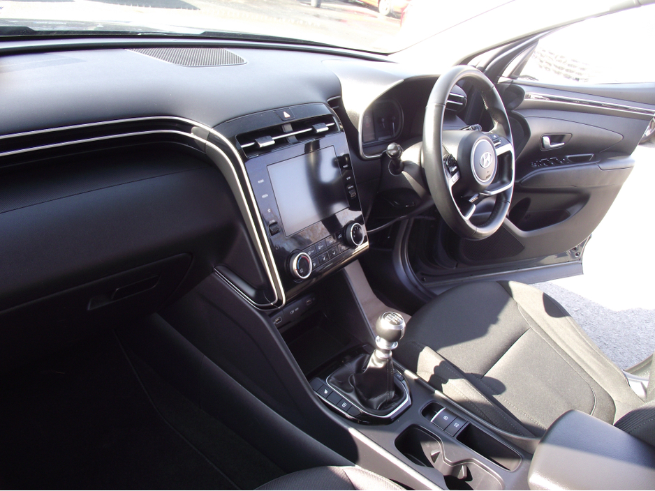 2022 Hyundai Tucson - image 15