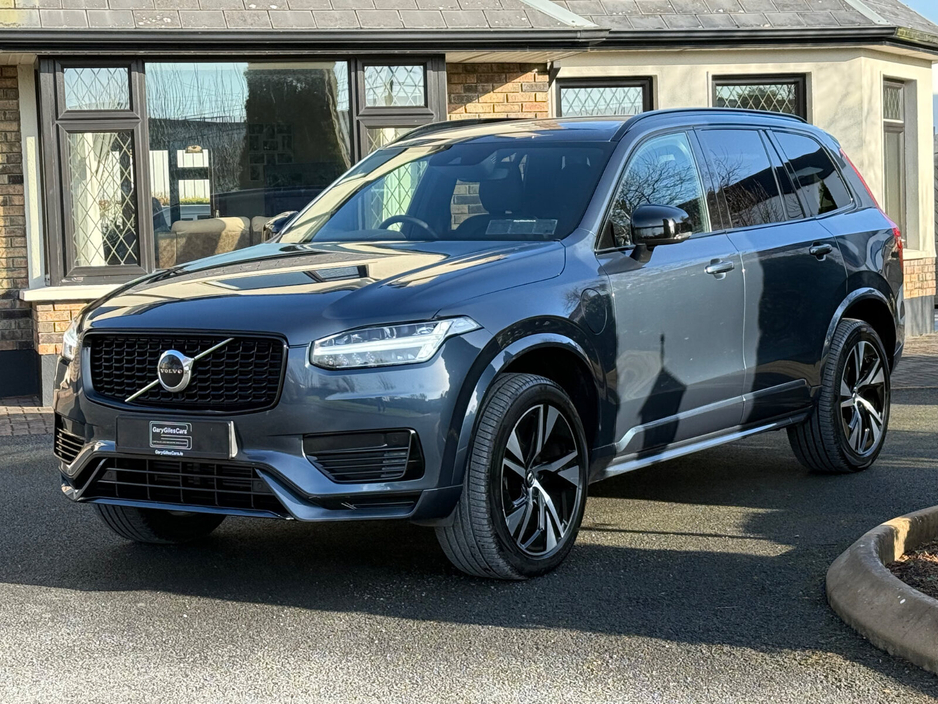 2022 Volvo XC90 PHEV T8 (390hp) R-Design AWD €56,900