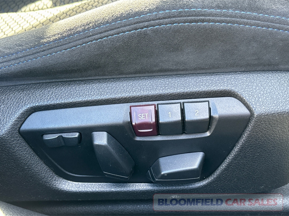 2015 BMW 3 Series - image 27