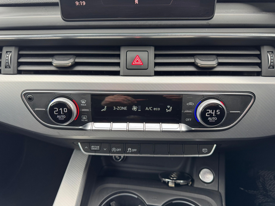 2016 Audi A4 - image 13