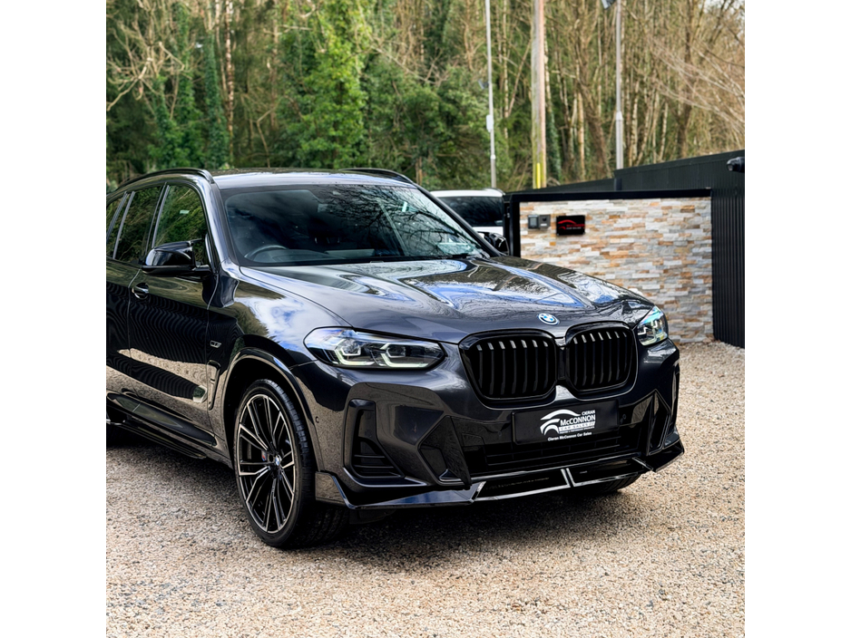 2021 BMW X3 - image 2