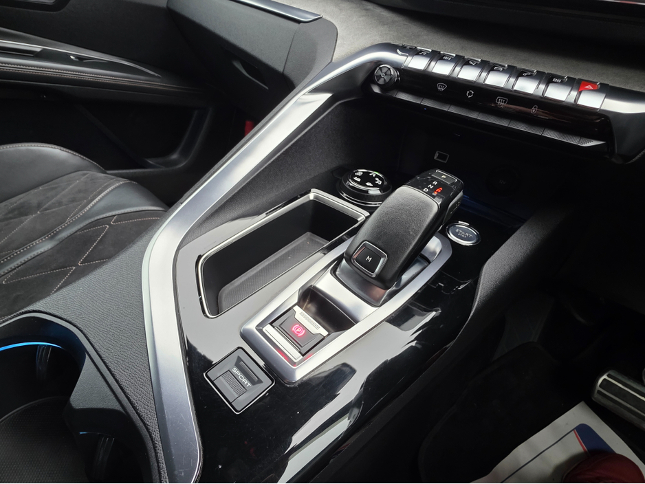 2018 Peugeot 5008 ( 182 REG ) GT LINE 7 SEATER  - DIGITAL DASH - CAMERA - ALLOYS -   CARPLAY ANDROID AUTO EU RADIO  PEARL WHITE €25,950