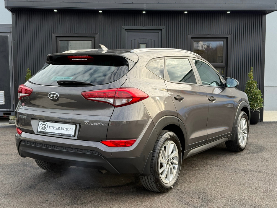 2016 Hyundai Tucson - image 16