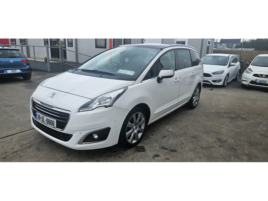 2016 Peugeot 5008 - image 14