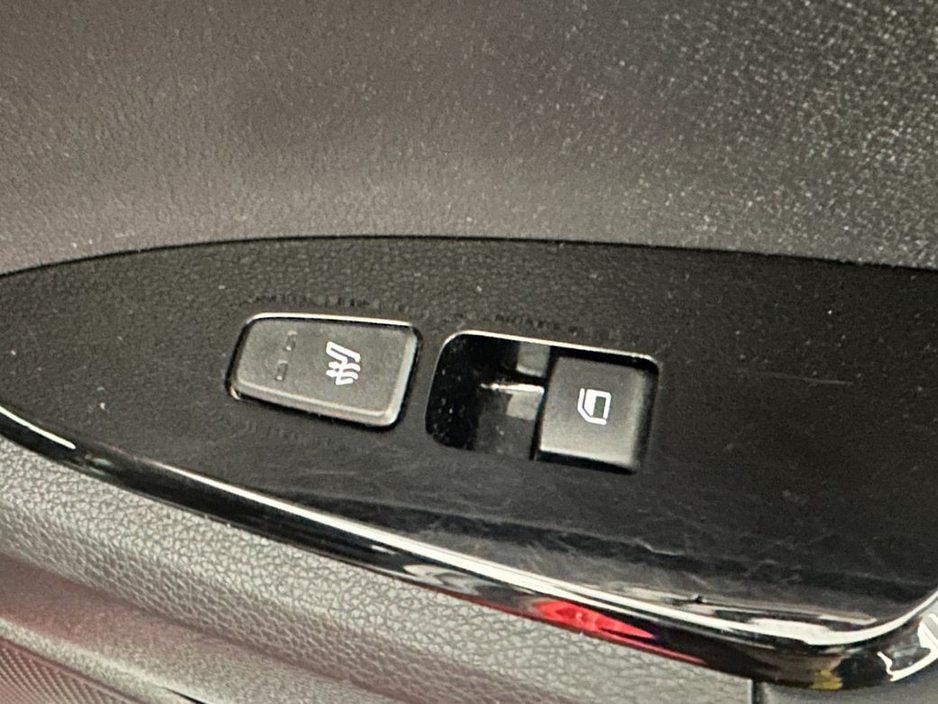 2023 Kia Sportage - image 25