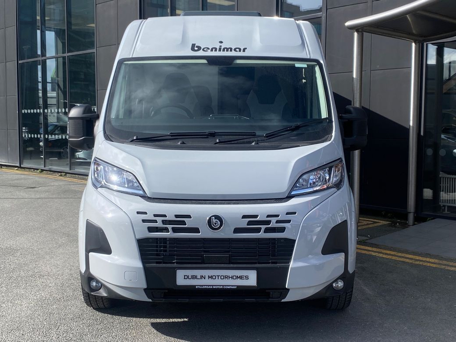 2026 Ford Transit Custom - image 2