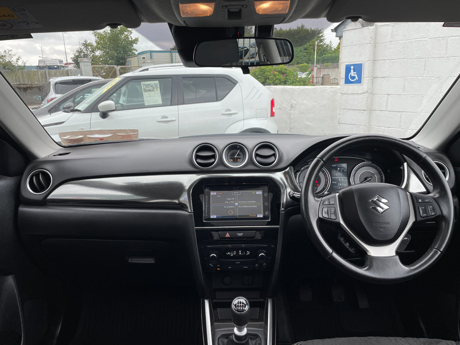2021 Suzuki Vitara - image 13