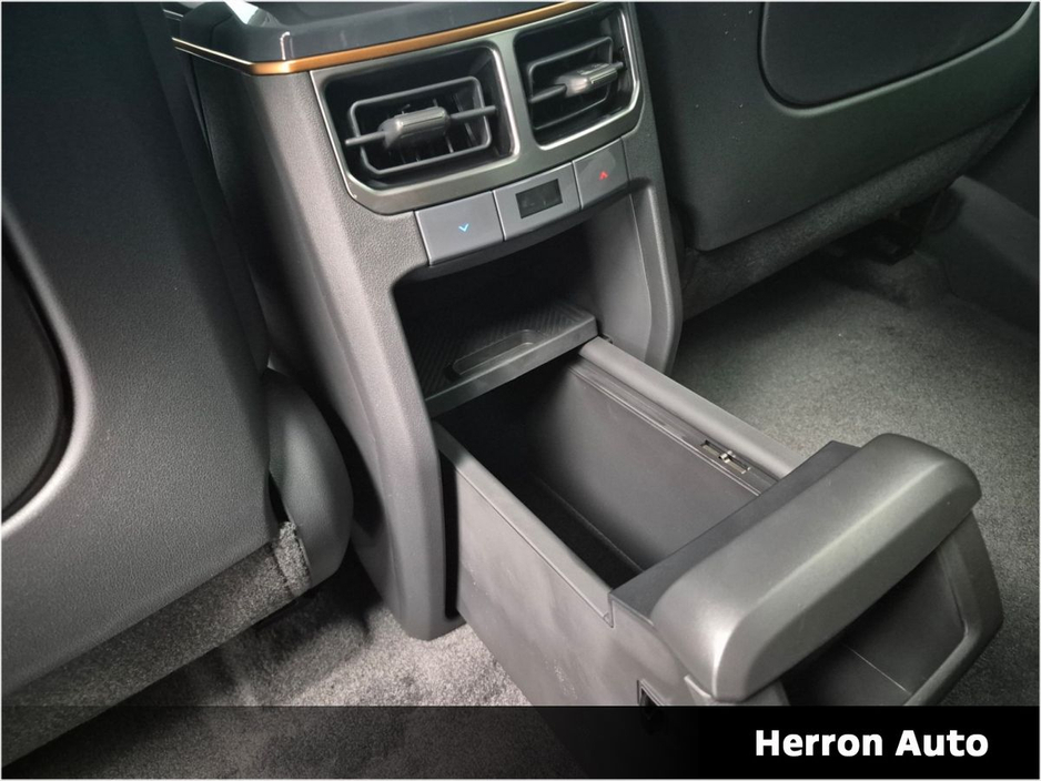 2026 Kia EV5 - image 19