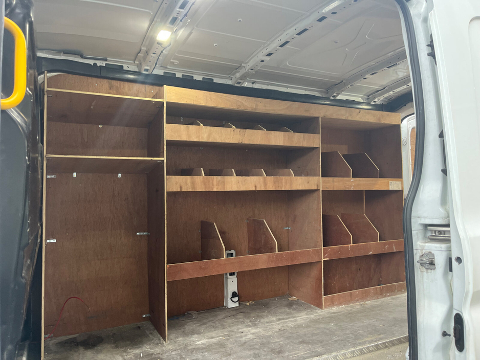 2019 Ford Transit - image 11