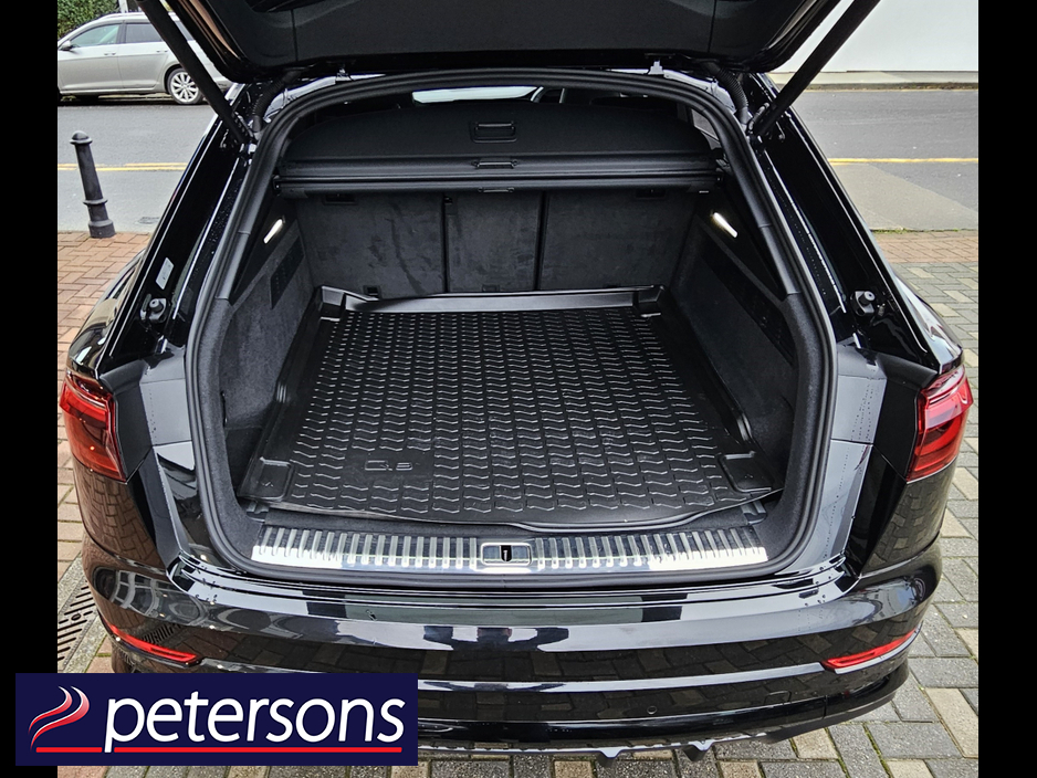 2025 Audi Q8 490PS QUATTRO S-LINE AUTOMATIC - PANORAMIC ROOF €104,950