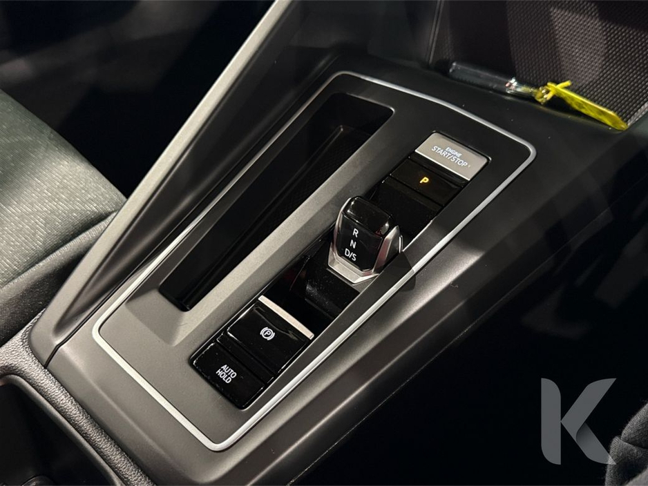 2023 Volkswagen Golf ETSI ACTIVE - FACTORY ALLOYS - DIGITAL DASH - PADDLE SHIFT - REVERSE CAMERA €27,950