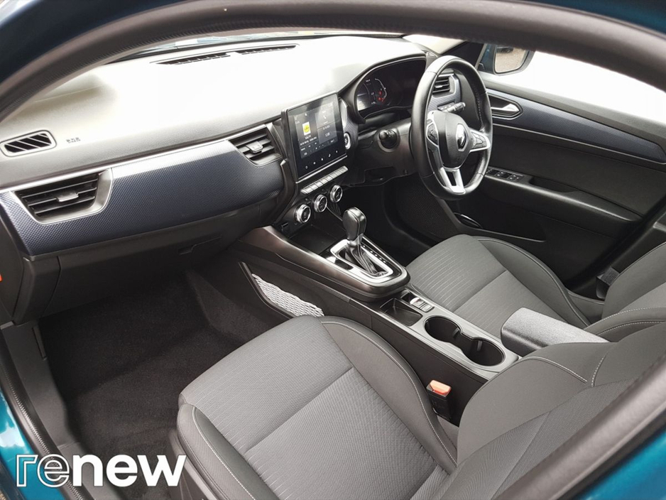 2023 Renault Arkana - image 25