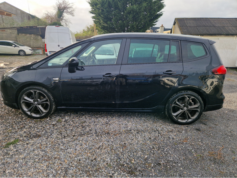 2016 Opel Zafira - image 3