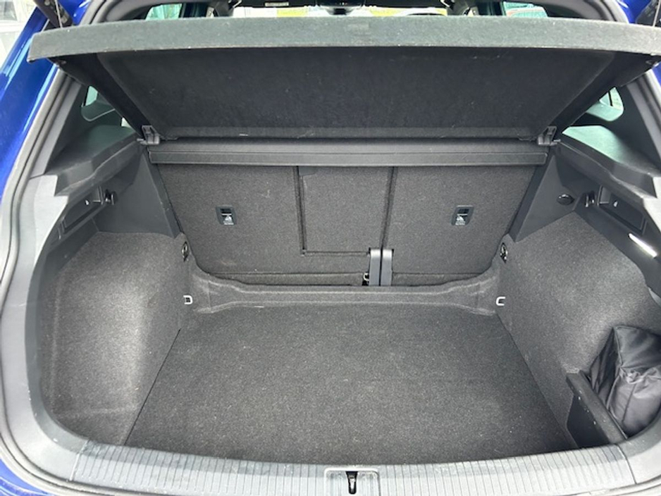 2023 Volkswagen Tiguan 2.0 TDI 150HP R-Line DSG D7F Automatic Mint €45,995