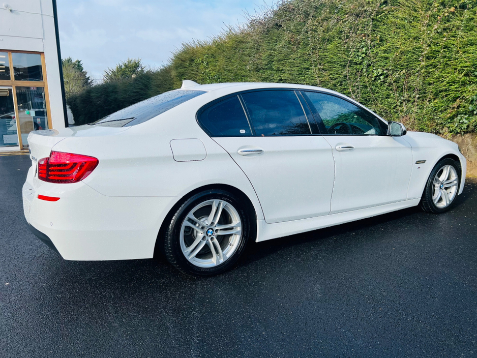 2016 BMW 5 Series ALLOYS // LEATHER INTERIOR // MULTI-FUNC WHEEL €19,950