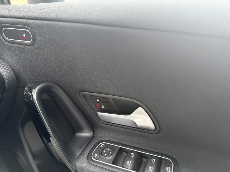 2020 Mercedes-Benz A Class - image 20