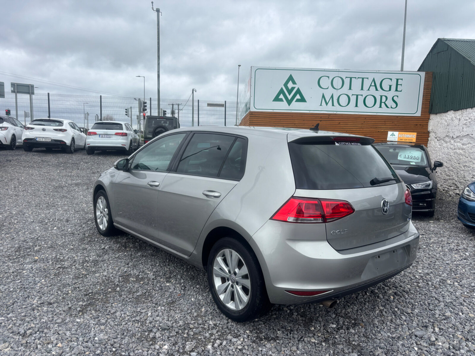2016 Volkswagen Golf - image 3