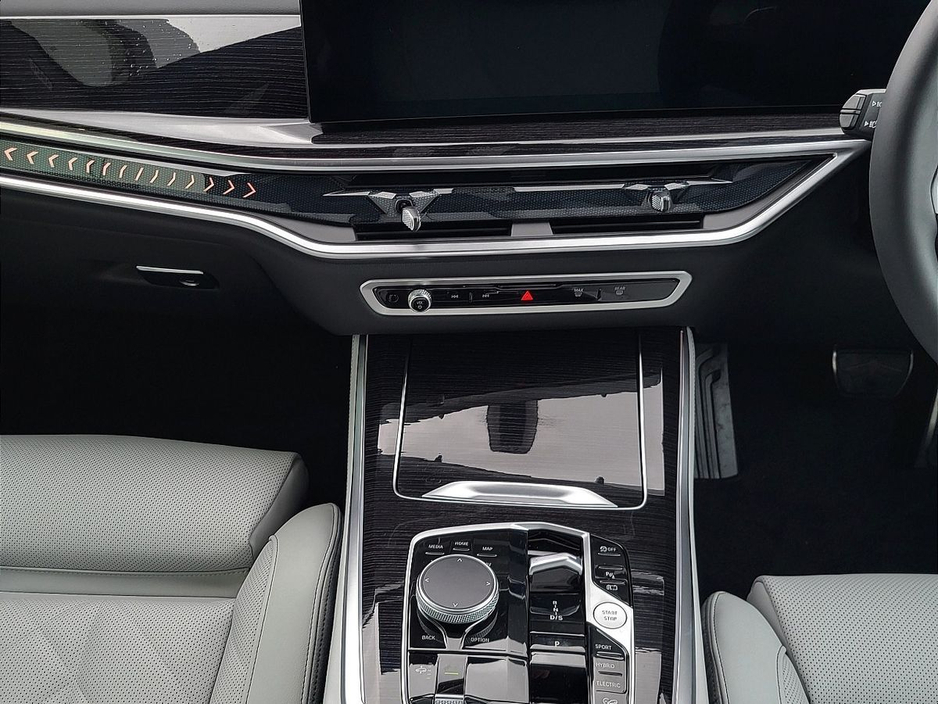 2026 BMW X5 - image 4