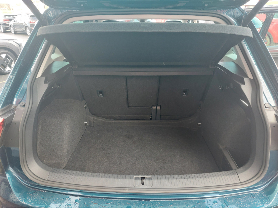 2024 Volkswagen Tiguan - image 11