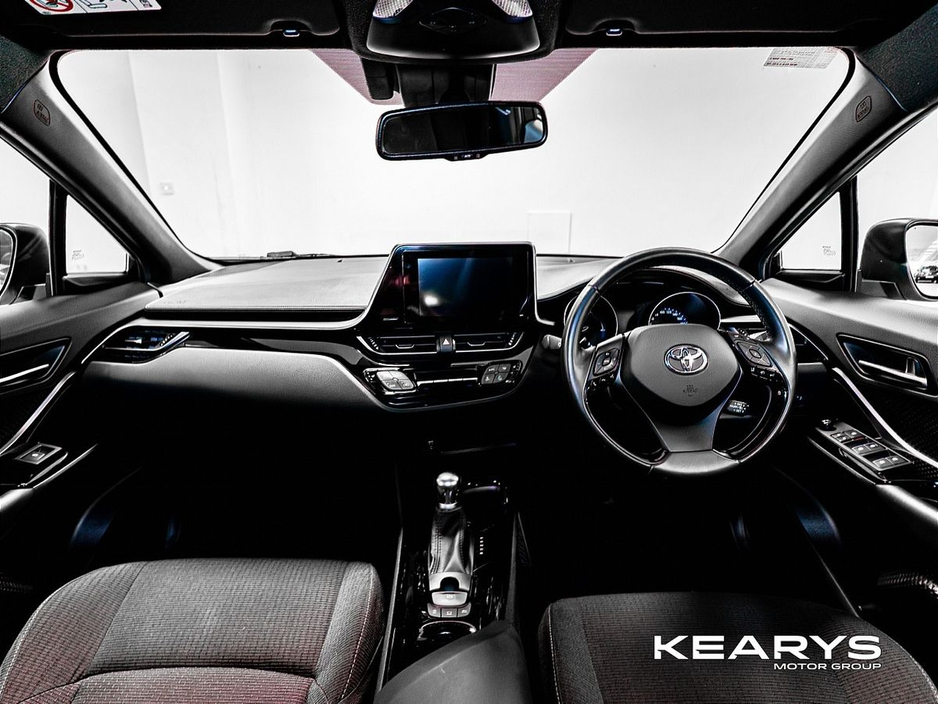 2019 Toyota C-HR - image 10