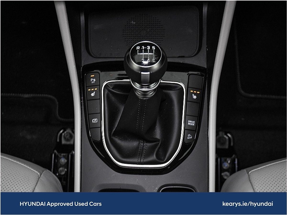 2022 Hyundai Tucson - image 22