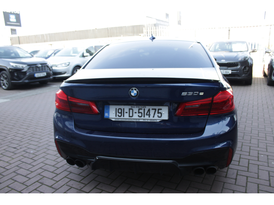 2019 BMW 5 Series - image 5