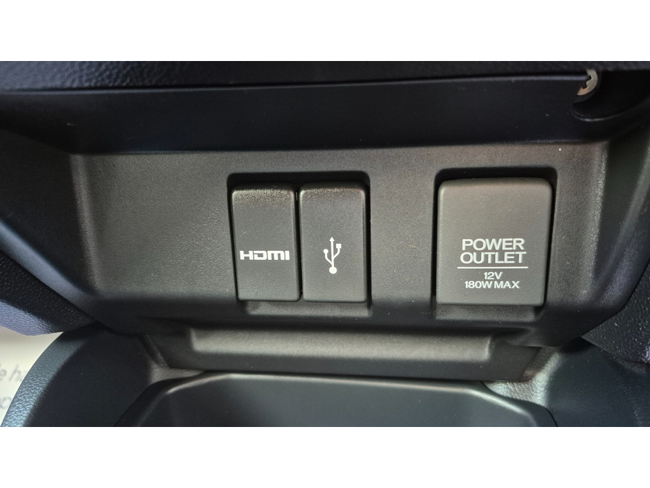 2014 Honda Fit - image 27